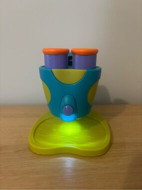 Kids Light-Up microscope